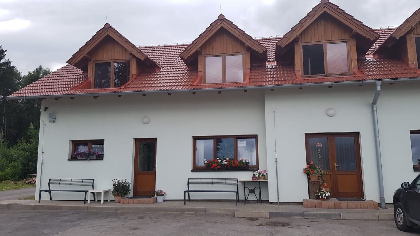 Na samotě u lesa - RASOVNA (Mšecké Žehrovice) – fotka