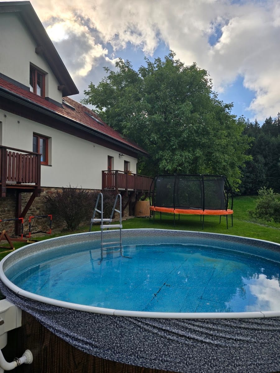 Na samotě u lesa (České Petrovice) – fotka 5